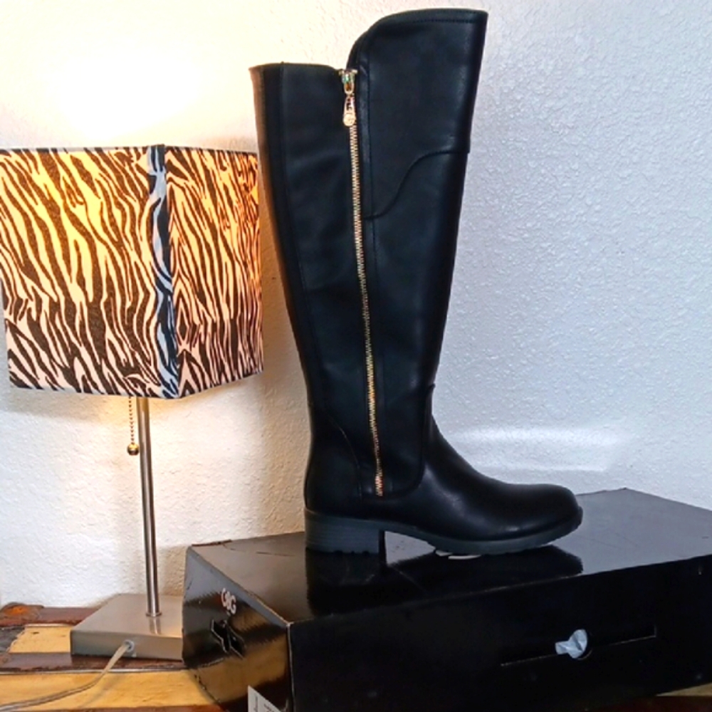 Black Knee-High Women's Boots